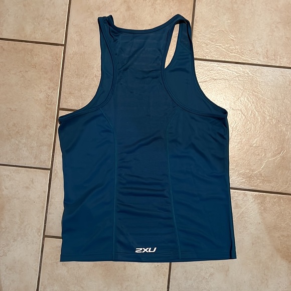 2XU Performance Tank- Mens S - Picture 2 of 2